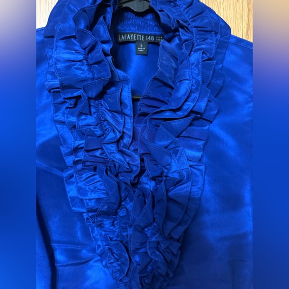Lafayette 148 Silk Blouse Top Sz 6 Women’s Blue Sleeveless Ruffled Button Up - Picture 2 of 9